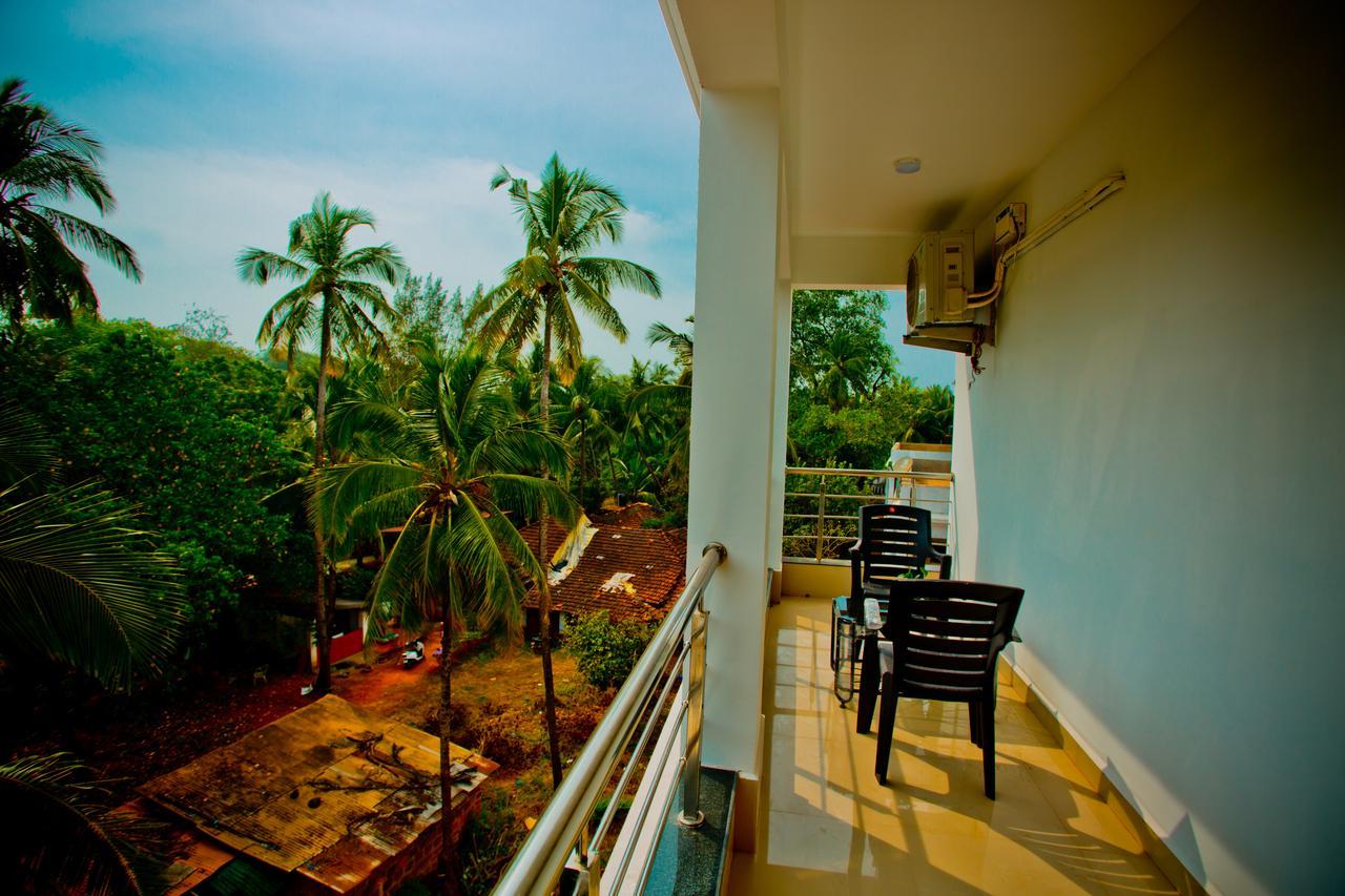 Candolim Grande Resort Bagian luar foto