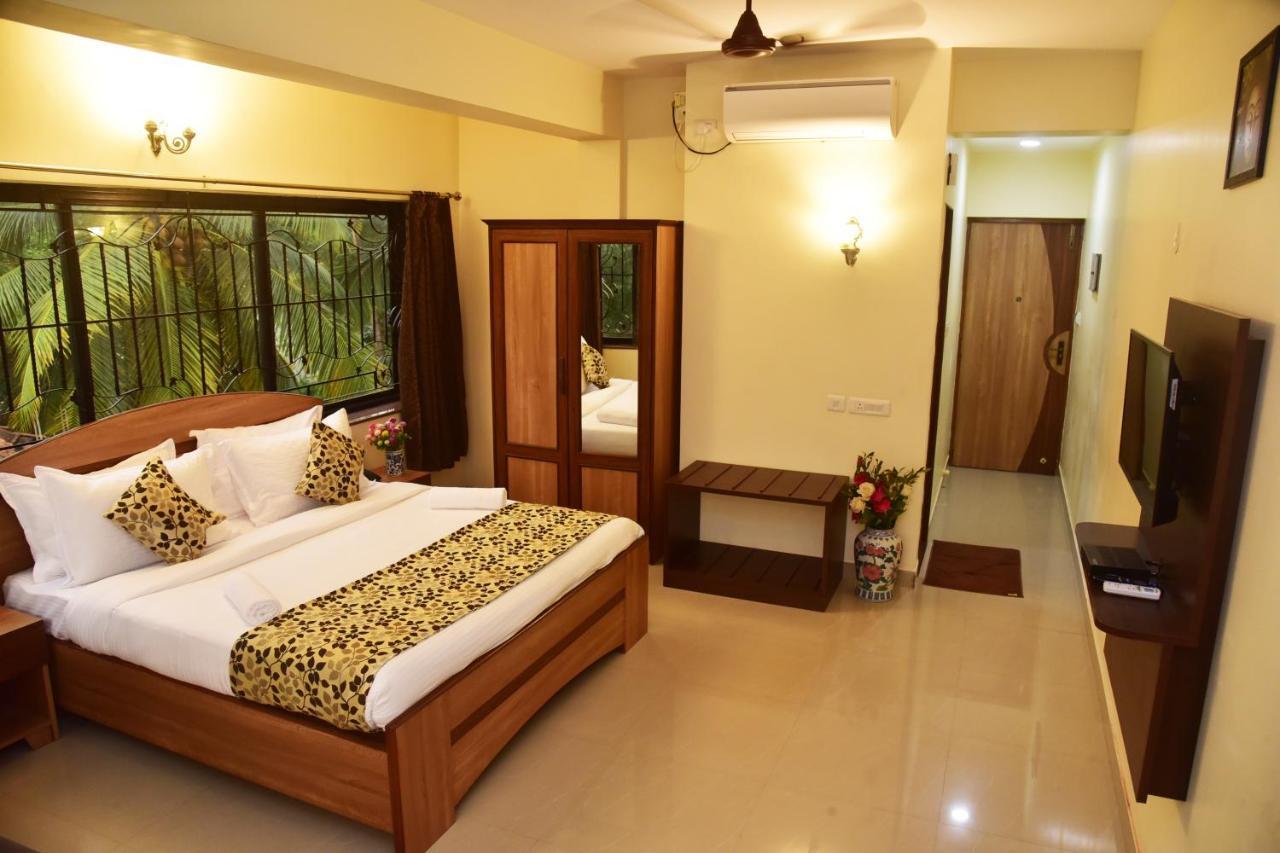 Candolim Grande Resort Bagian luar foto