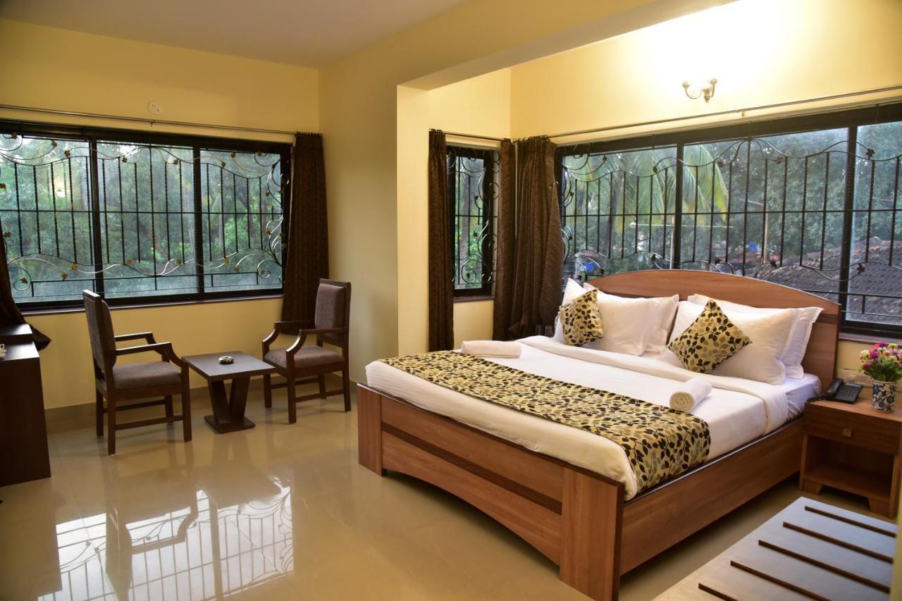 Candolim Grande Resort Bagian luar foto